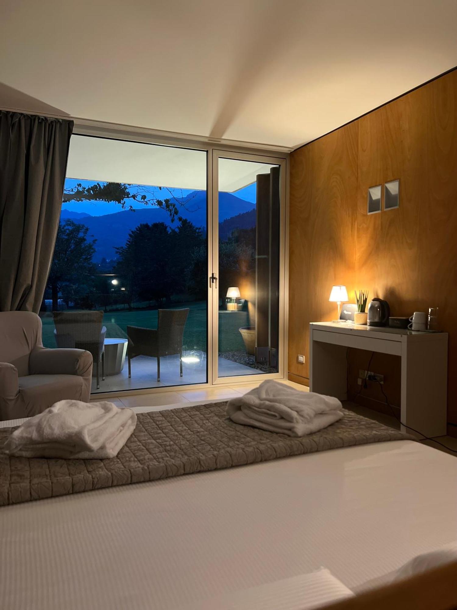 Casa Levis Appartement Biella Buitenkant foto